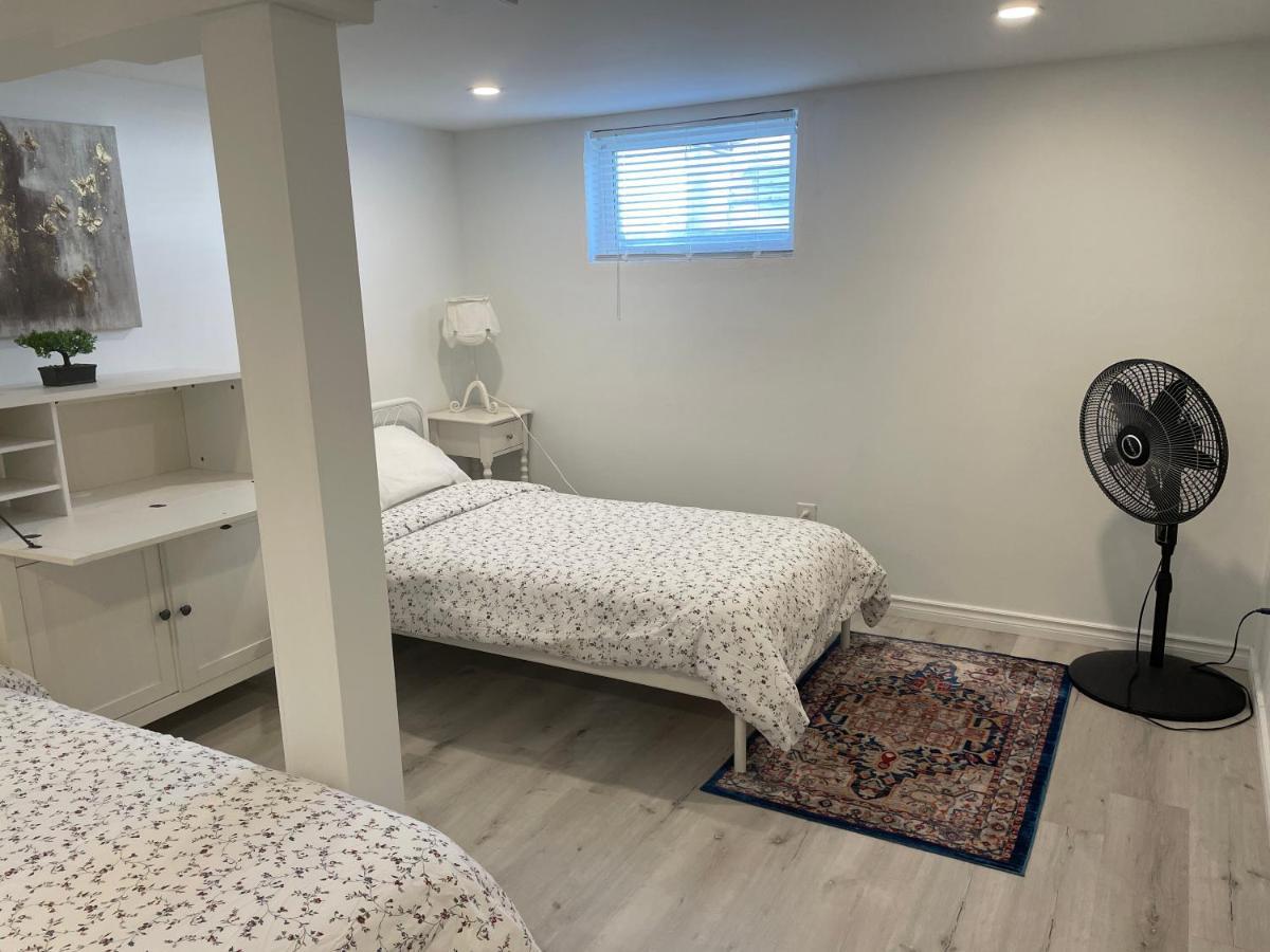 Newly Renovated 2 Bedroom 1 Ba *10 Min Walk To Falls* * Niagara Falls